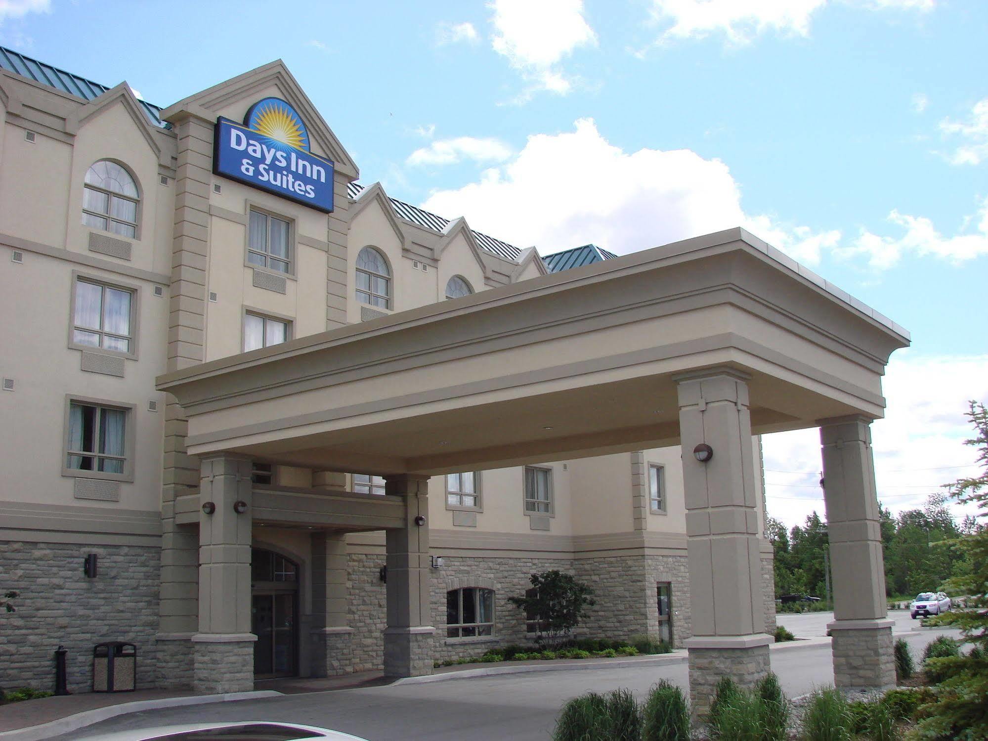 Days Inn & Suites By Wyndham Колингууд Екстериор снимка