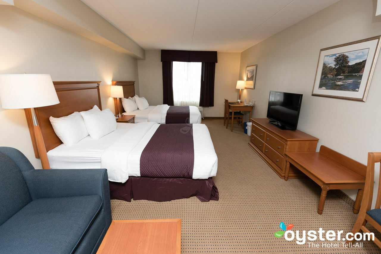 Days Inn & Suites By Wyndham Колингууд Екстериор снимка